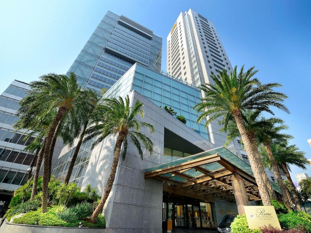 윈저 호텔 타이중 외부 사진 The entrance of the hotel