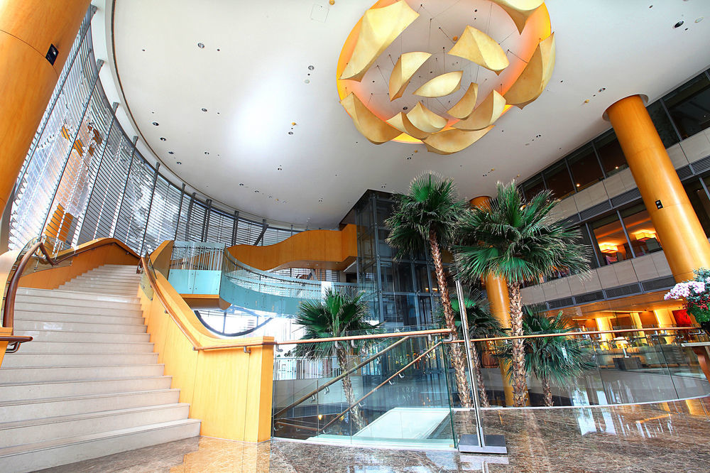 윈저 호텔 타이중 외부 사진 The lobby of the hotel