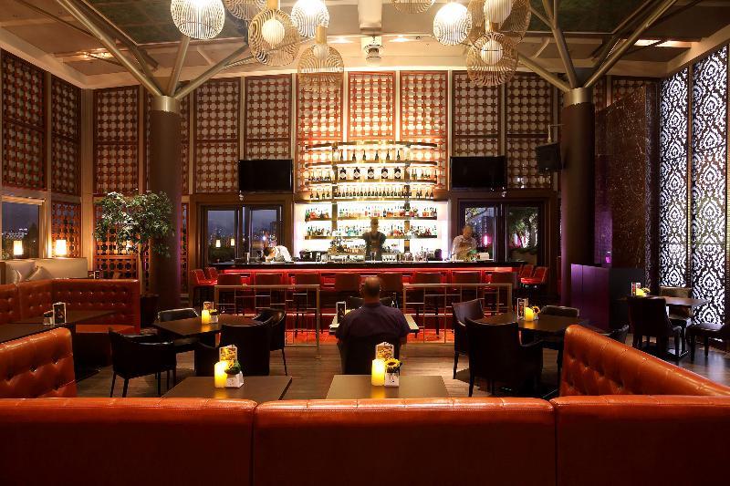 윈저 호텔 타이중 외부 사진 The bar at the Mandarin Oriental, Bangkok